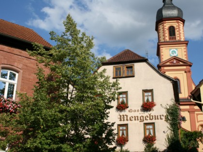 照片: Zur Mengeburg - Wirtshaus an der Kirche